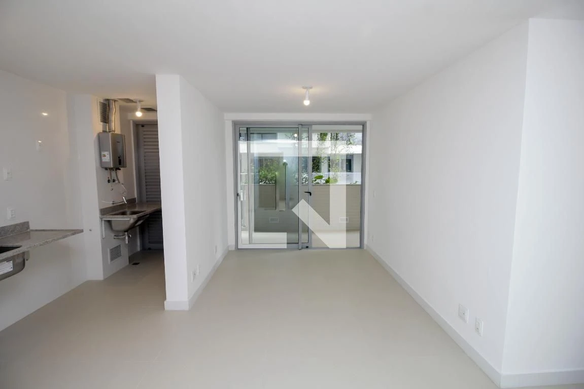 Unfurnished apartment with 2 bedrooms, 1 en-suite — photo 23