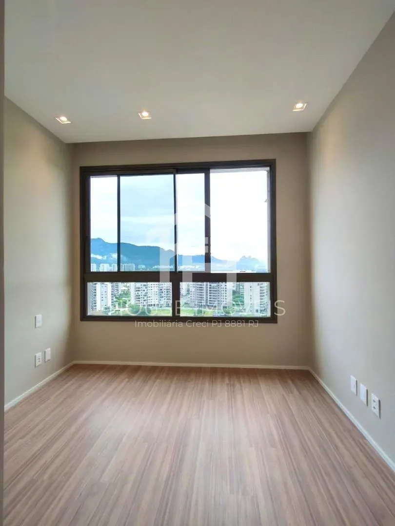 Departamento de 3 dormitorios con ventanales de piso a techo — photo 31