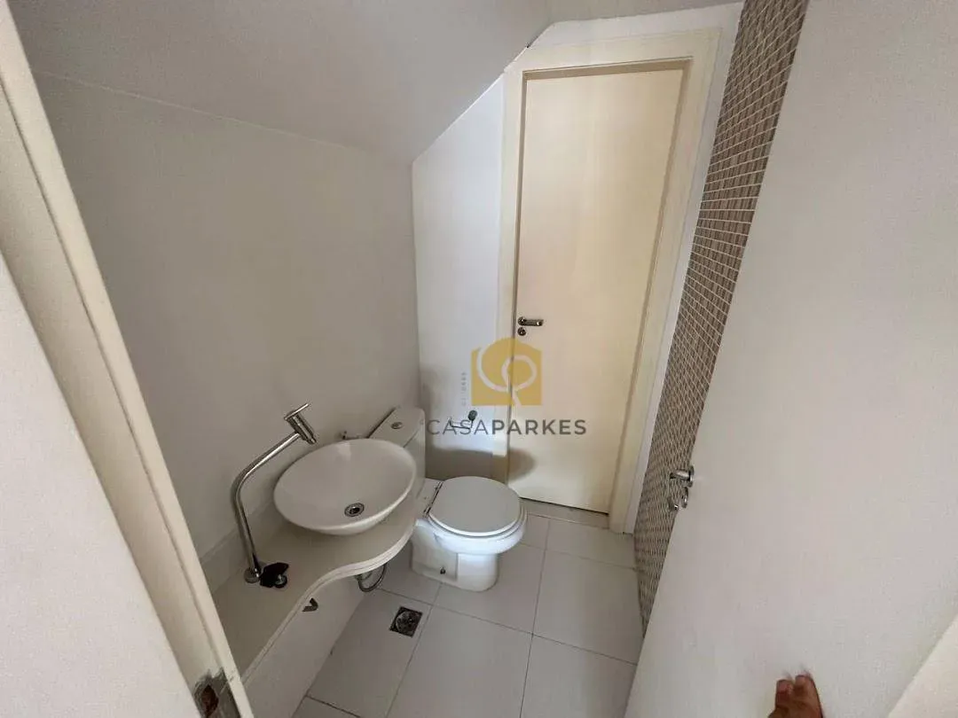 Furnished 5-bedroom house with 270 m² — photo 26