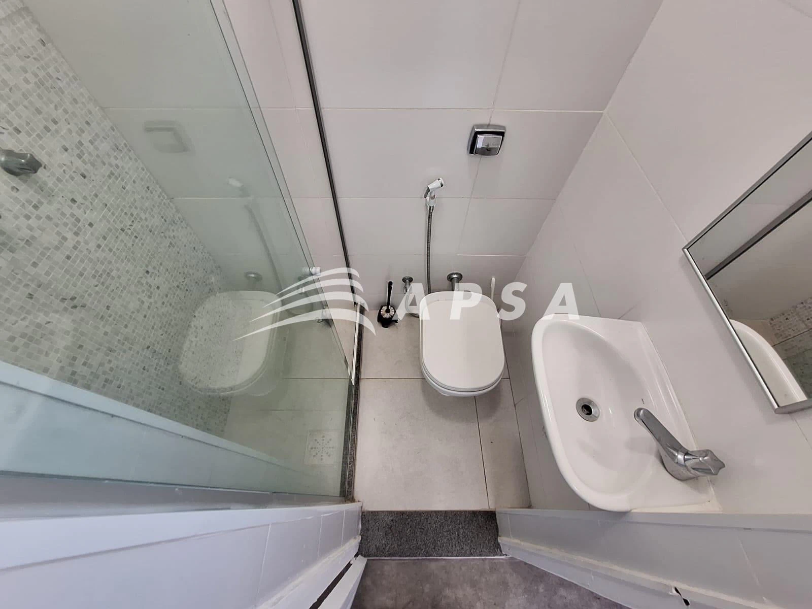 97 m² apartment with 3 bedrooms and 2 bathrooms — photo 21