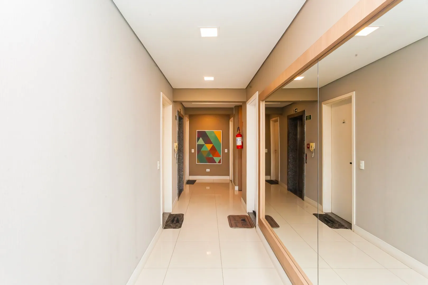Apartment, 60 m², with wood or laminate floors — photo 48