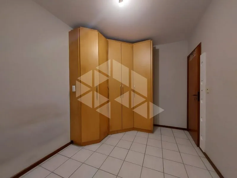 40 m² apartment with 1 bedroom and separate closed kitchen — photo 15