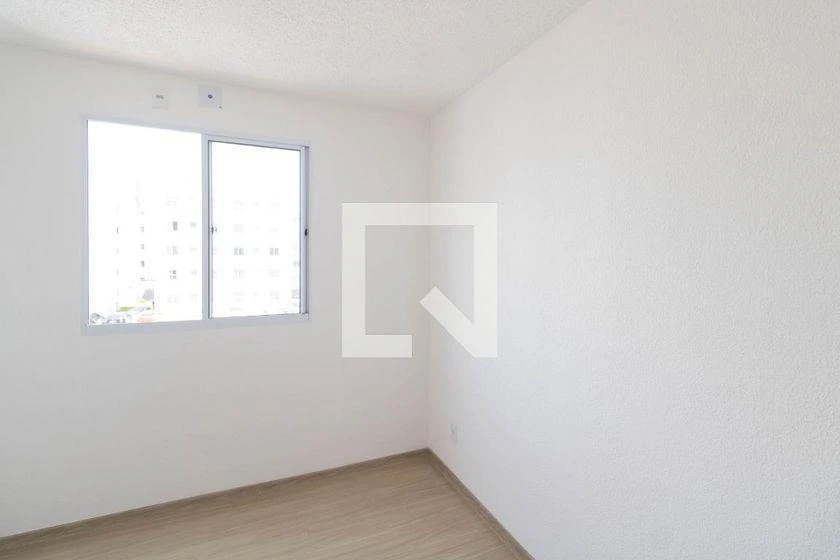 2-bedroom apartment with wood or laminate floors — photo 23