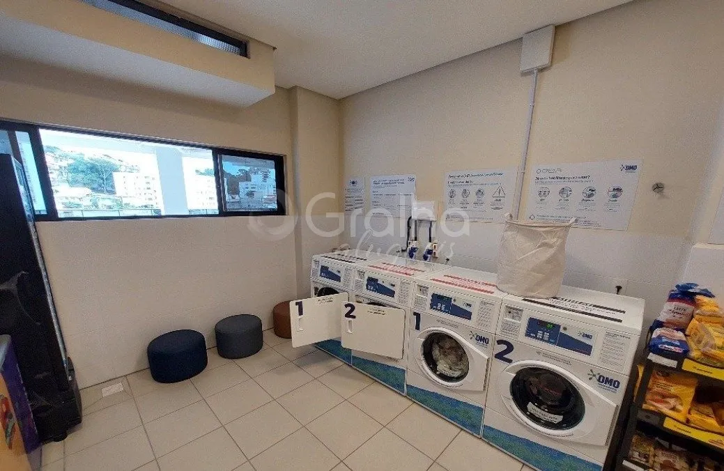 Меблированная студия с кухней открытой планировки, 73 м² — photo 20