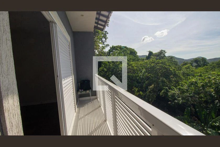 Casa para alugar com 5 quartos e varanda — photo 8