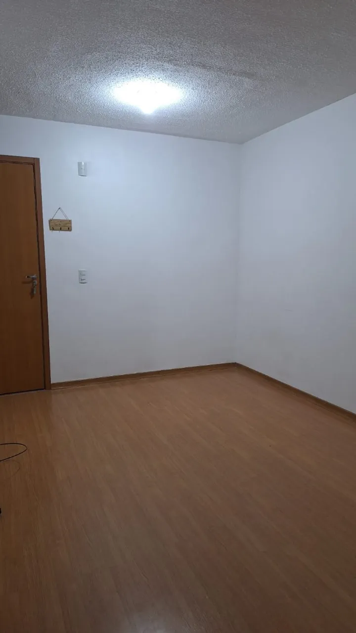 2-bedroom apartment with wood floors in the living room — photo 12
