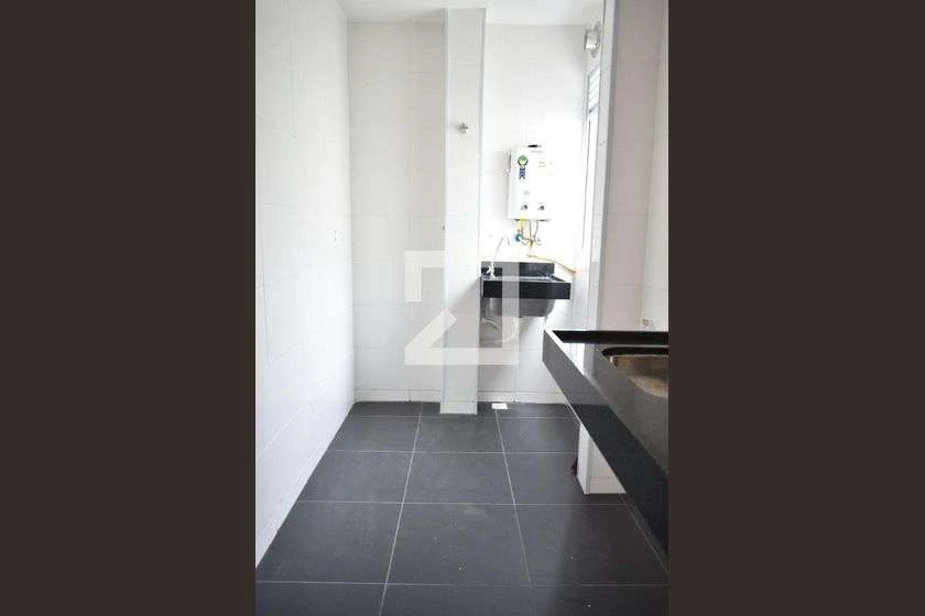 Apartamento de 2 dormitorios con balcón en el 5º piso — photo 30