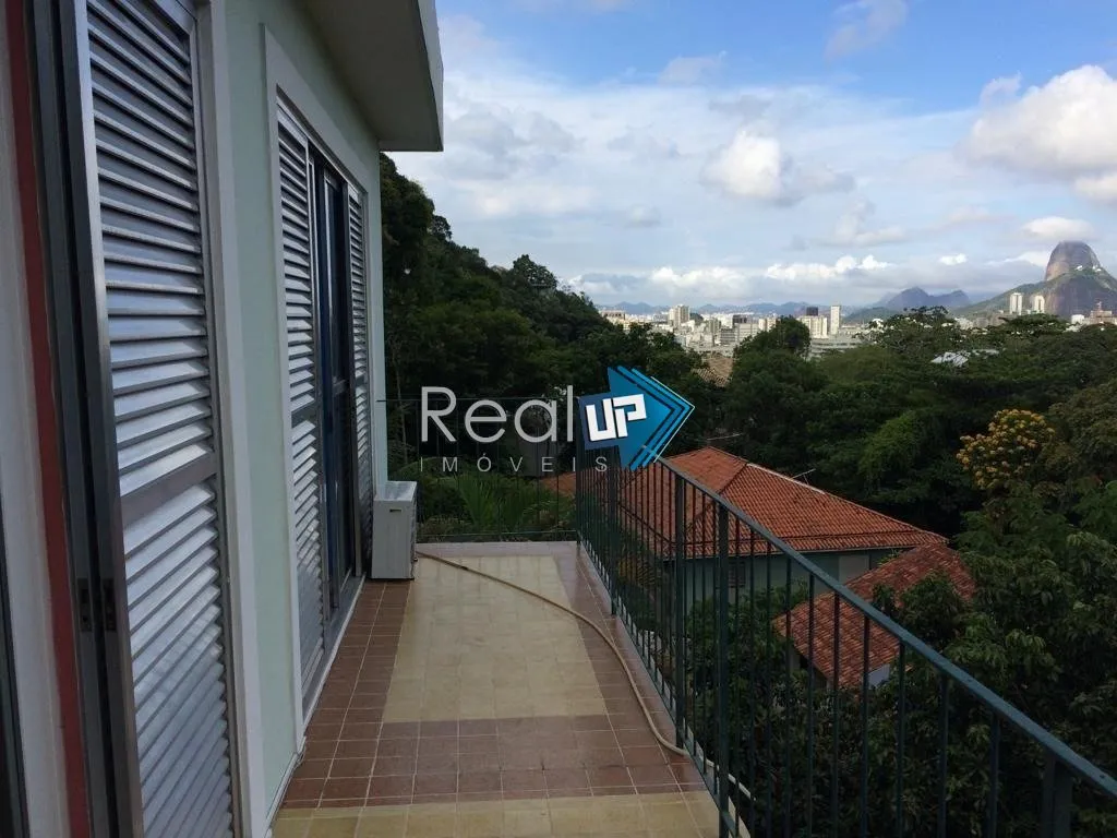 Casa com 4 quartos, 600 m² e vista ampla — photo 49