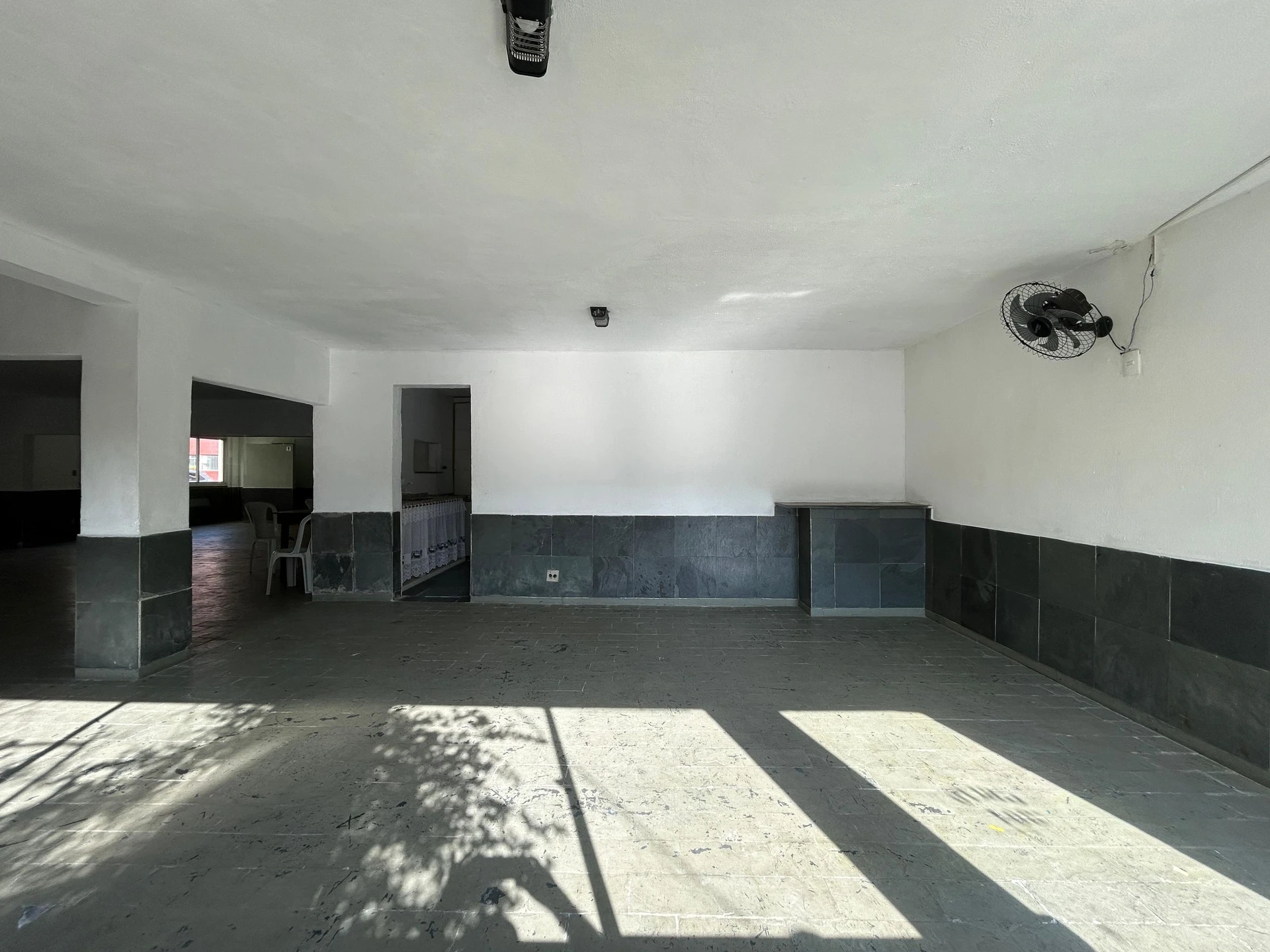 2-bedroom apartment with mountain views — photo 5