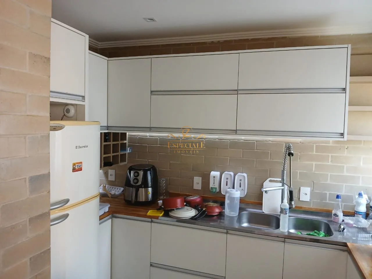 Furnished townhouse with open-plan gas kitchen and 3 bedrooms — photo 17