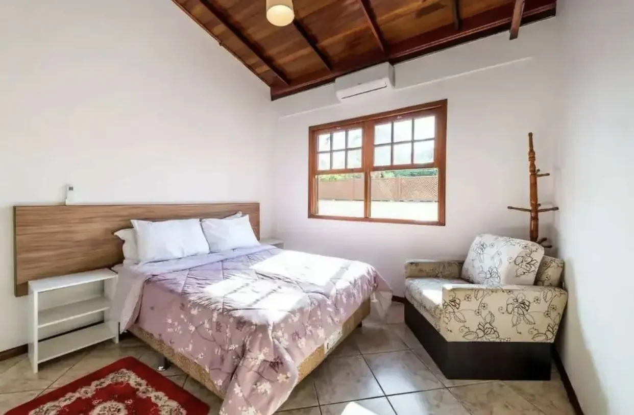 Casa para alquiler con 4 dormitorios y 450 m² rústica — photo 23
