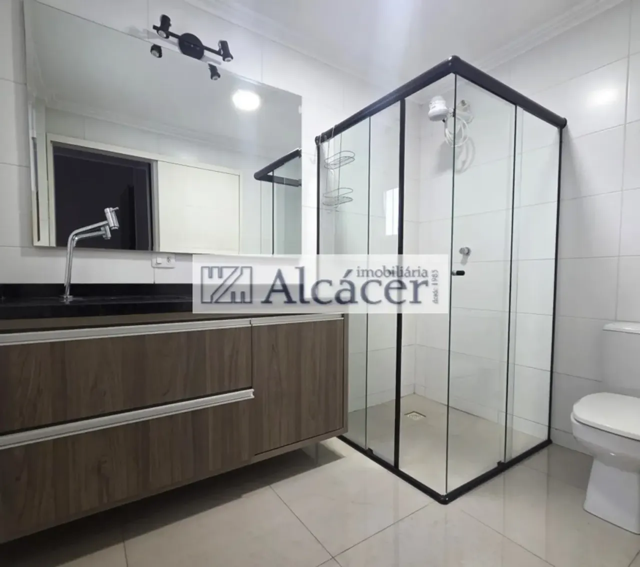 Unfurnished house with 3 bedrooms and private garden — photo 9