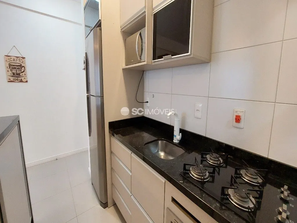 2-bedroom apartment with a washing machine in Florianópolis — photo 4