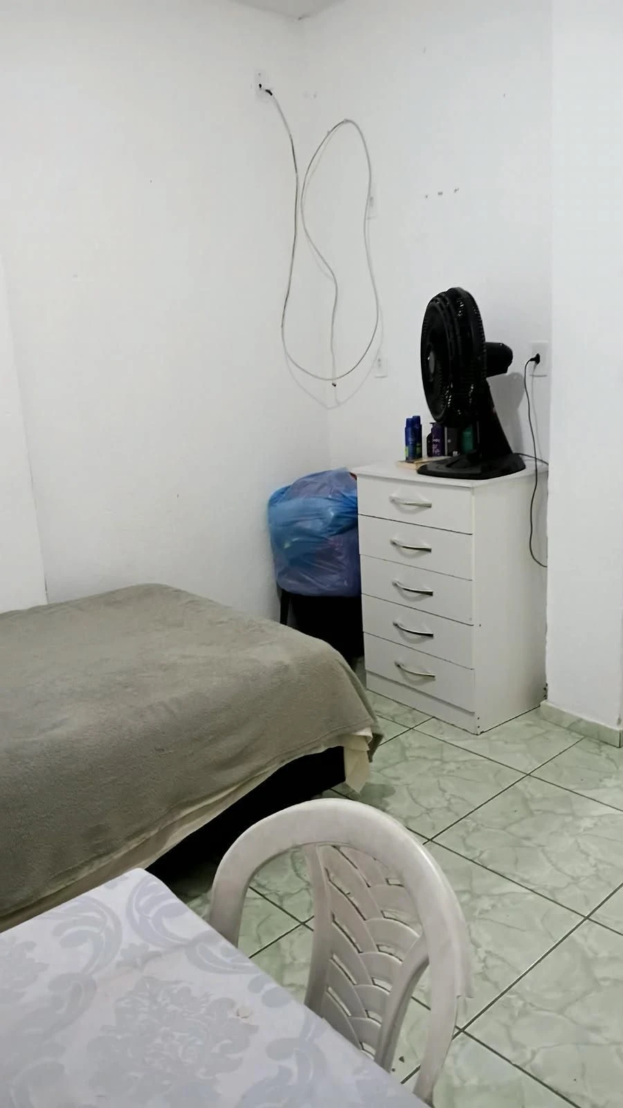Furnished 3-bedroom house with 4 bathrooms, no parking — photo 61