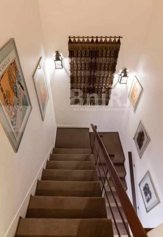 Furnished 161 m² apartment with 3 bedrooms and 2 suites — photo 23