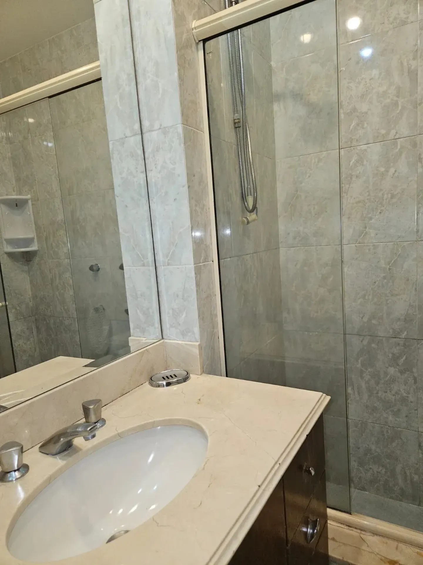 3-bedroom apartment with 2 parking spots and a view — photo 26