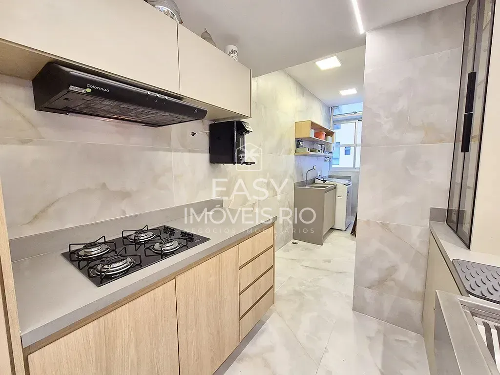 Furnished apartment with an open-plan kitchen and 2 beds — photo 27