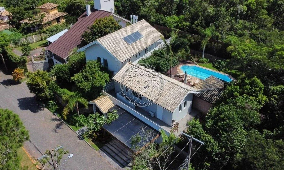 4-bedroom house with a dishwasher in Florianópolis — photo 12