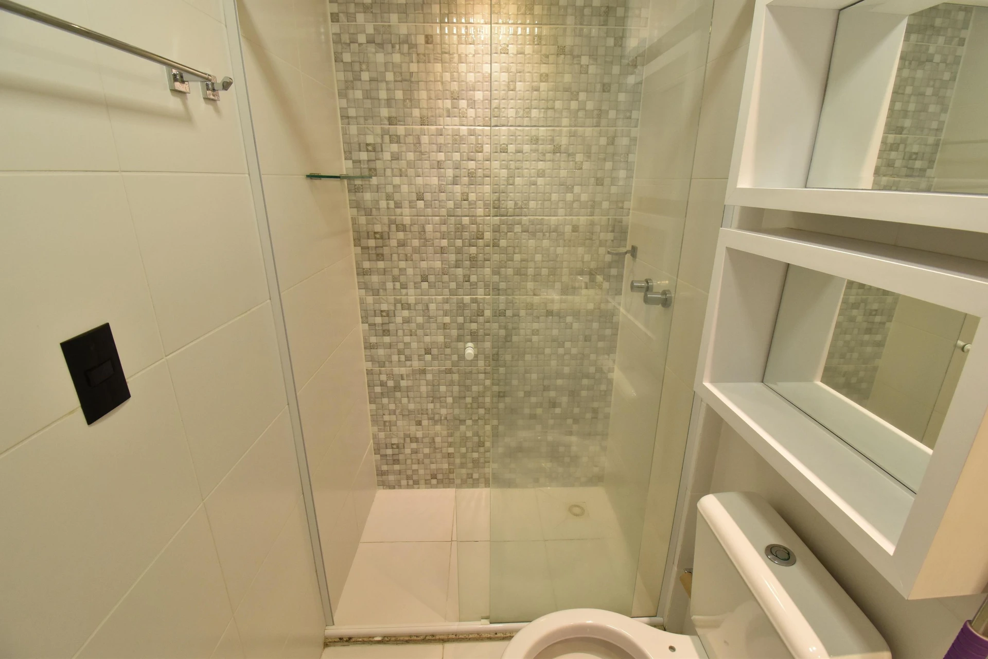 Квартира 62 м² с грилем на балконе и застеклённым балконом — photo 13