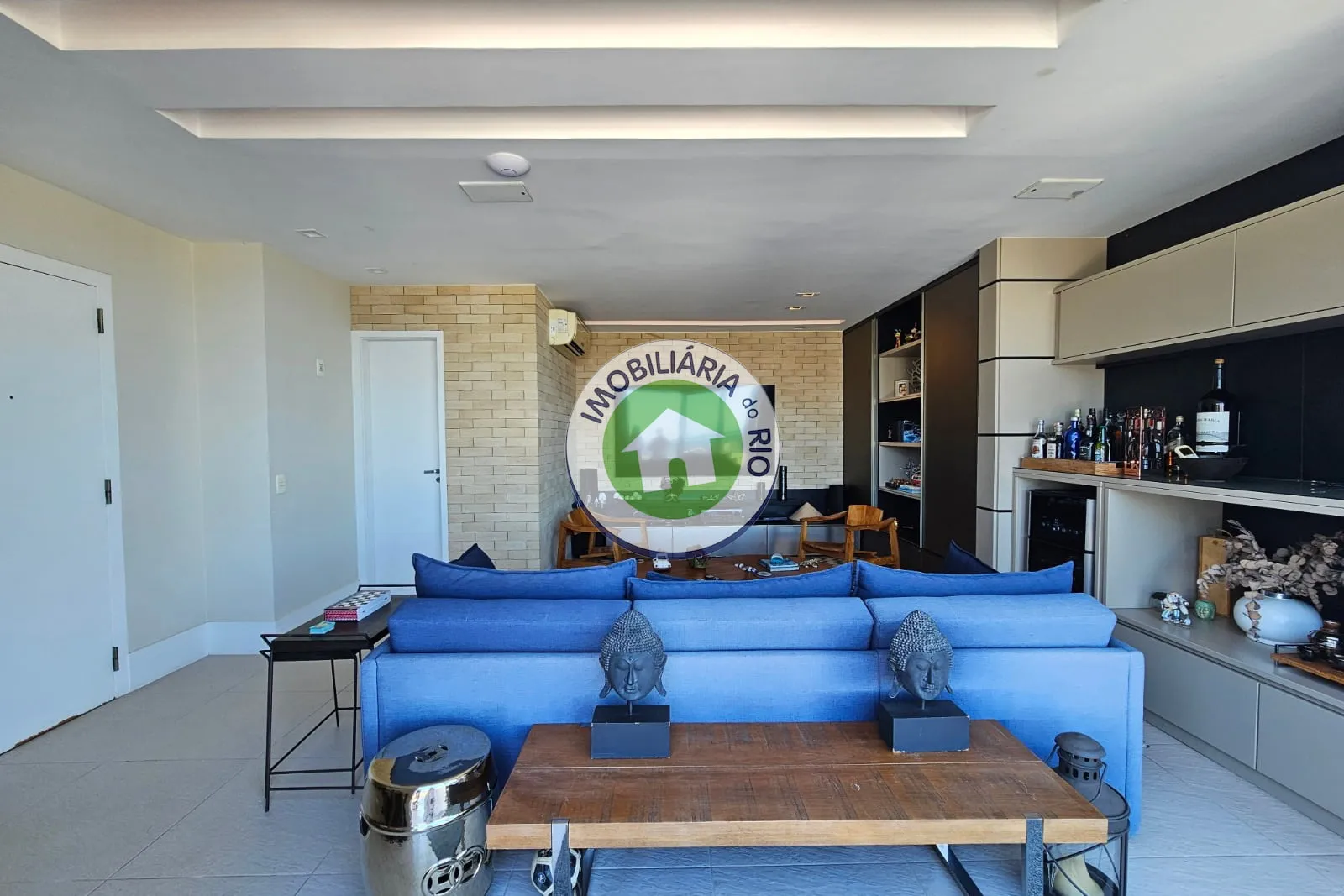 Apartment with 3 bedrooms, 4 bathrooms and a separate kitchen — photo 17