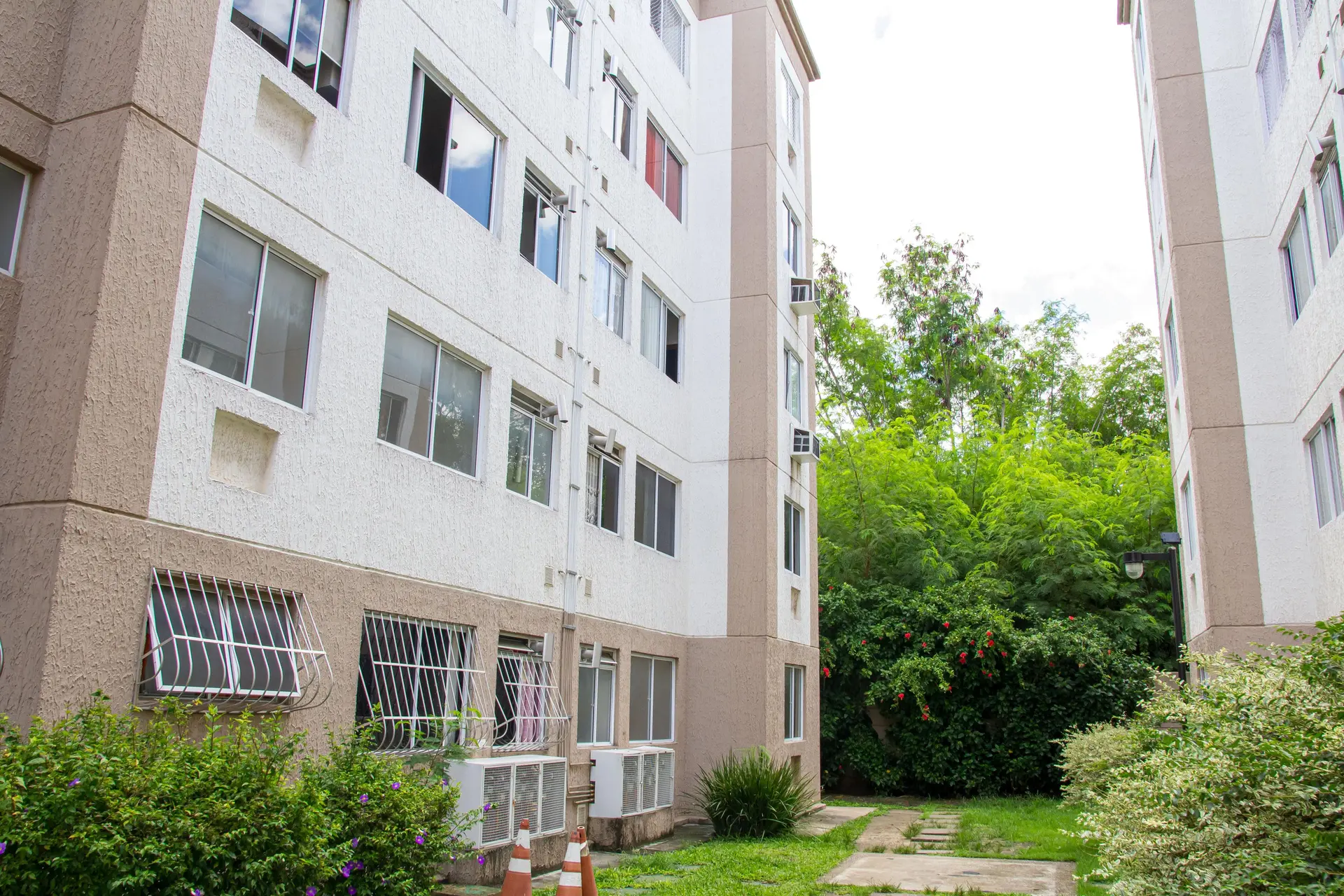 Невиготовлена квартира з 2 спальнями та 1 ванною — photo 88