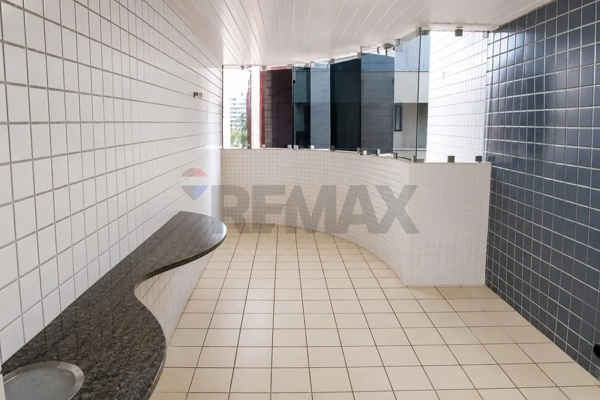 3-bedroom rental apartment with 137 m² and parking — photo 11