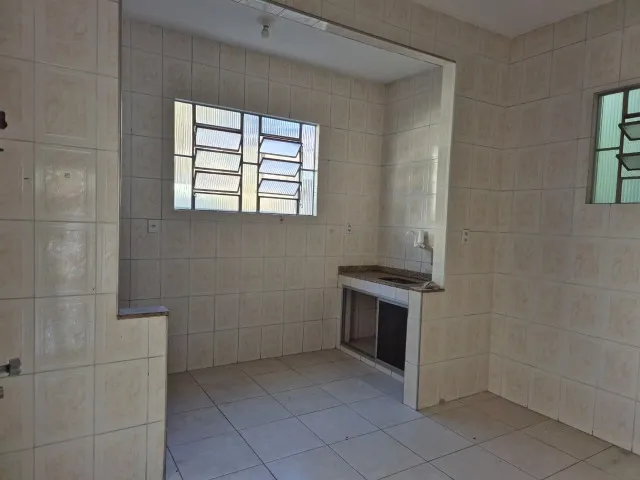 Casa sem mobília com 3 quartos e cozinha a gás — photo 8