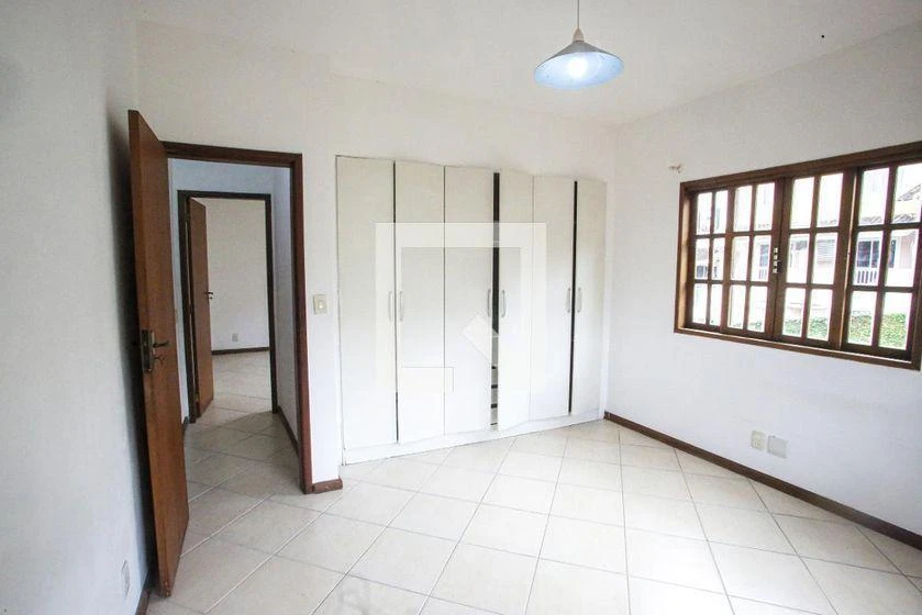 Ванна та 4 спальні: будинок 176 м² — photo 3
