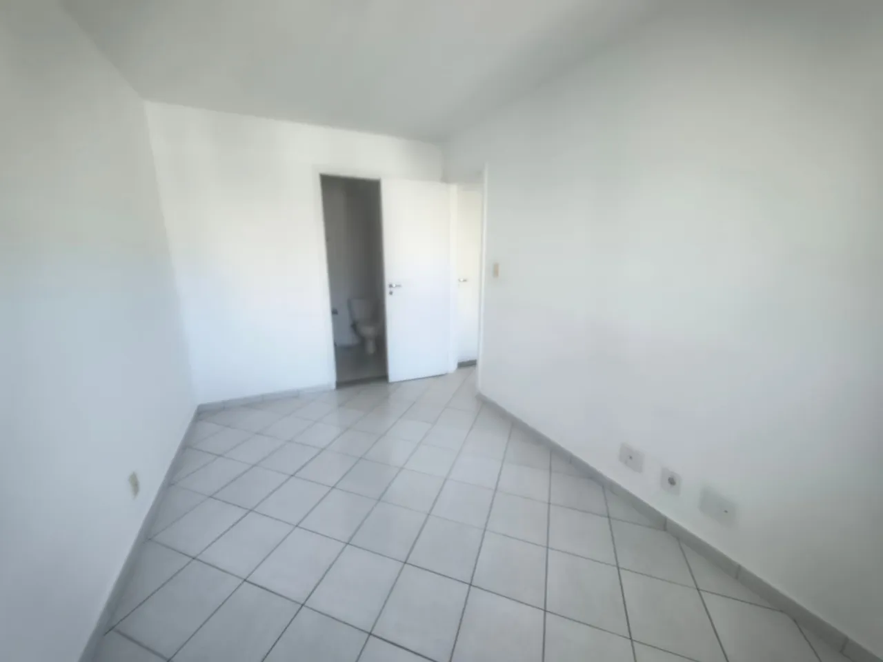 Apartment with 2 bedrooms, 1 bathroom and 1 parking spot — photo 15