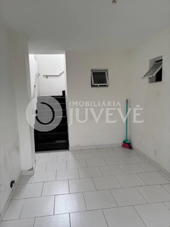 2-bedroom apartment with a washing machine in Curitiba — photo 30