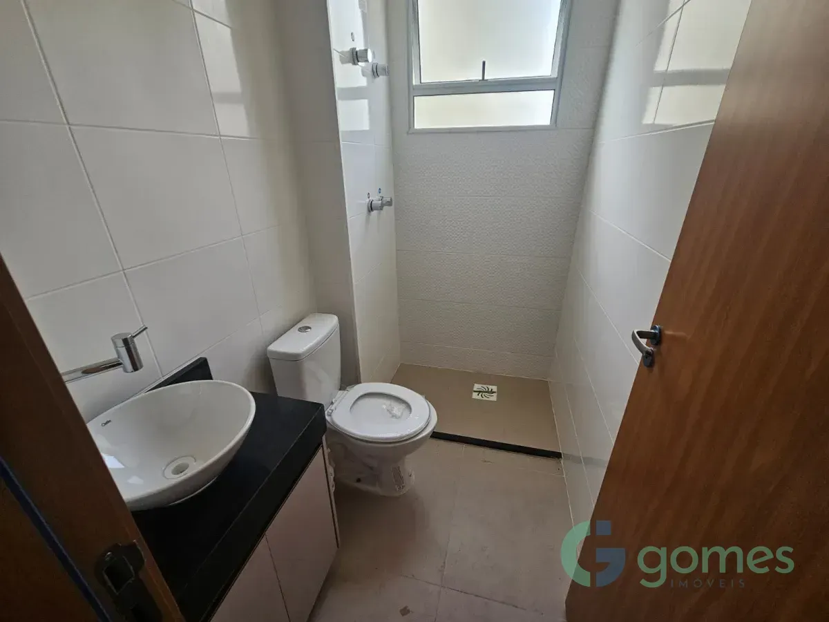 2-bedroom apartment in a building with a pool — photo 5