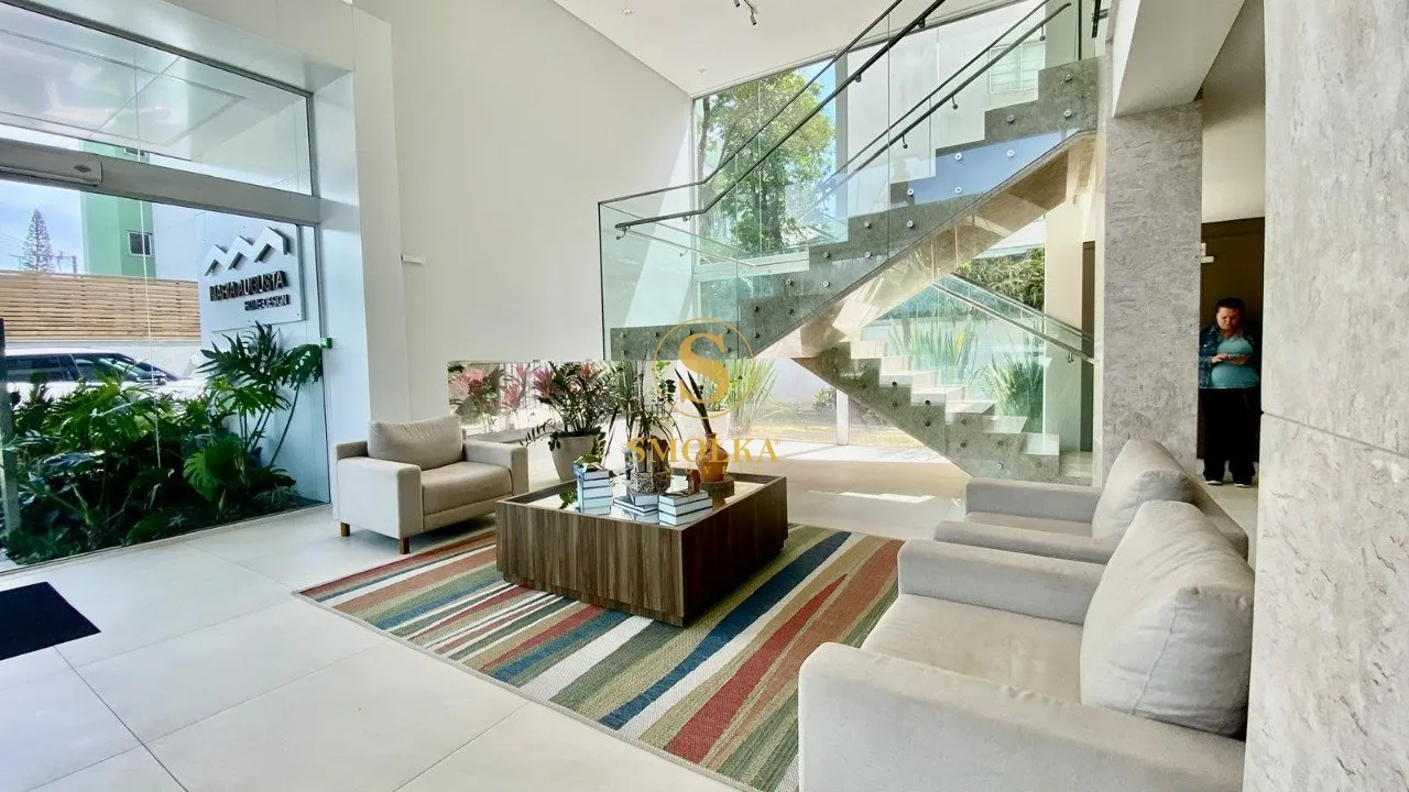Balcony with a grill in a 2-bedroom apartment, 75 m² — photo 63
