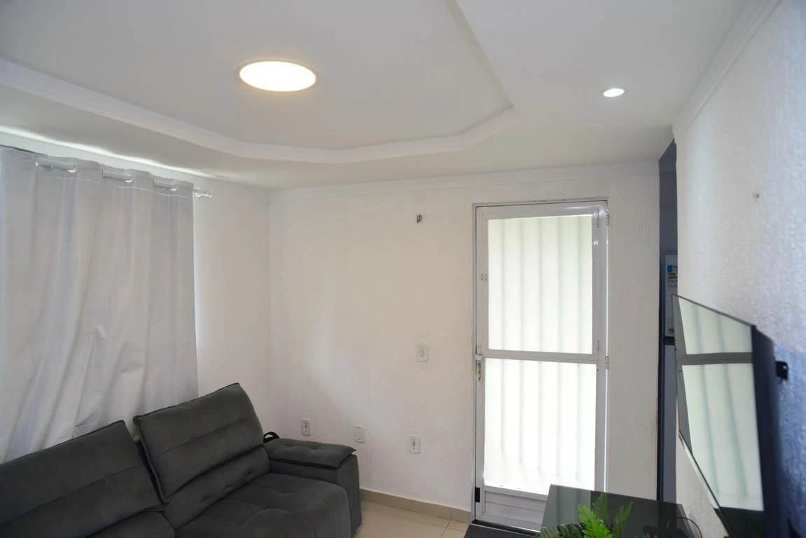 Furnished 2-bedroom apartment with a compact gas kitchen — photo 12