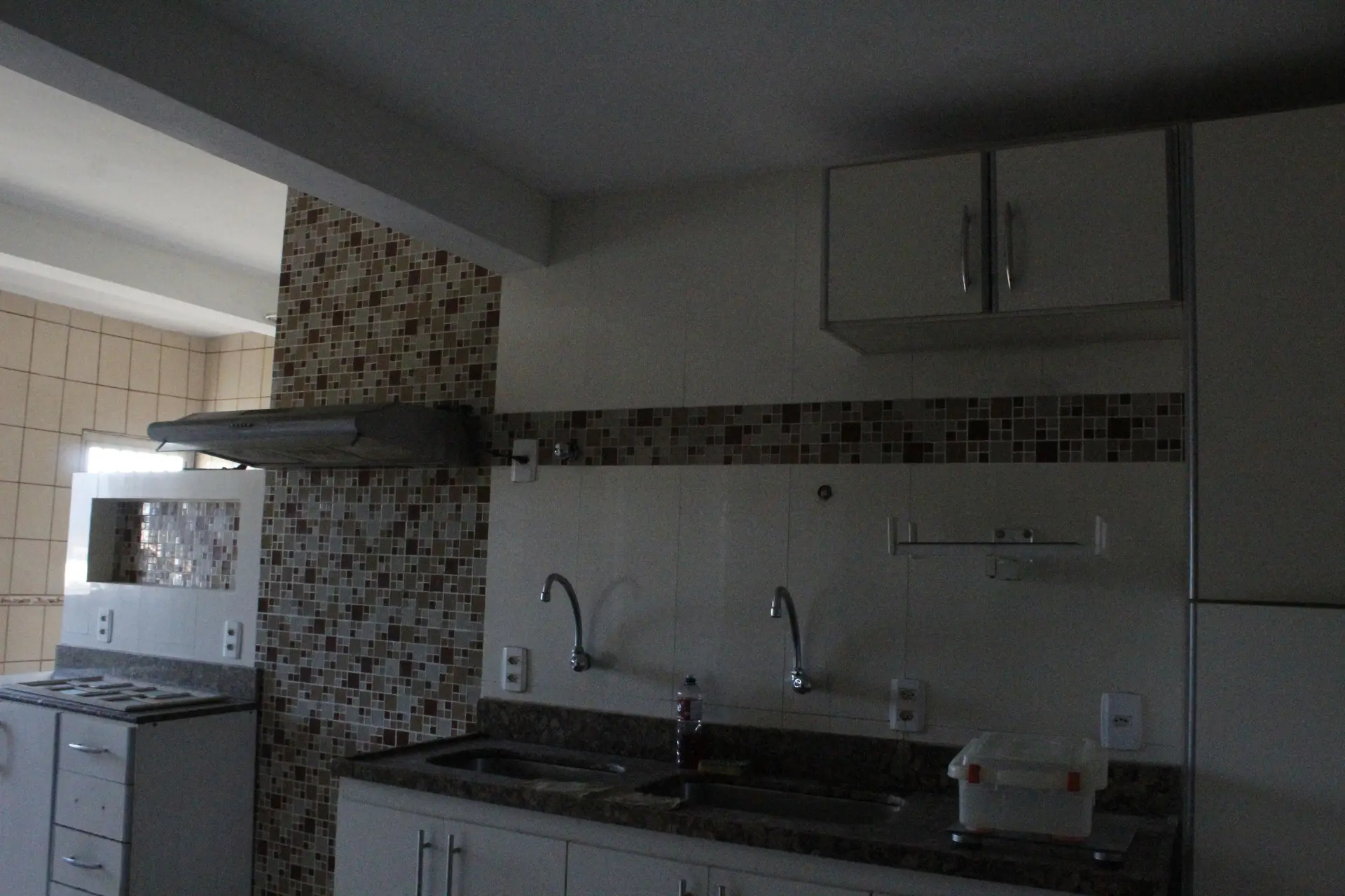 Rental apartment with 4 bedrooms and a balcony — photo 38