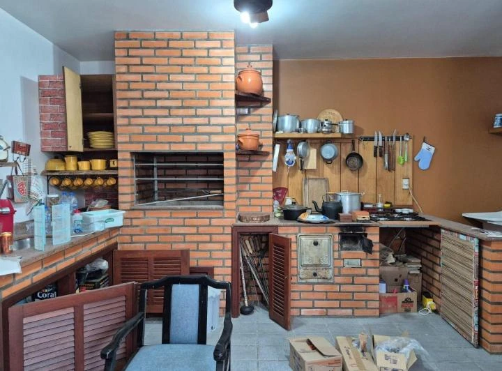 Casa com 4 quartos e churrasqueira embutida na varanda — photo 5