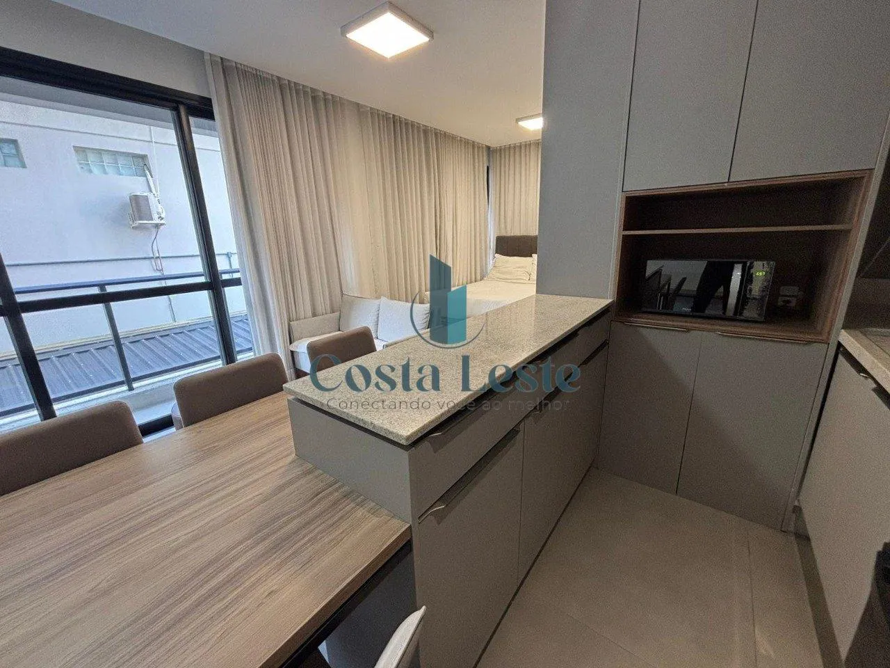 Floor-to-ceiling windows in a one-bedroom apartment, 37 m² — photo 8