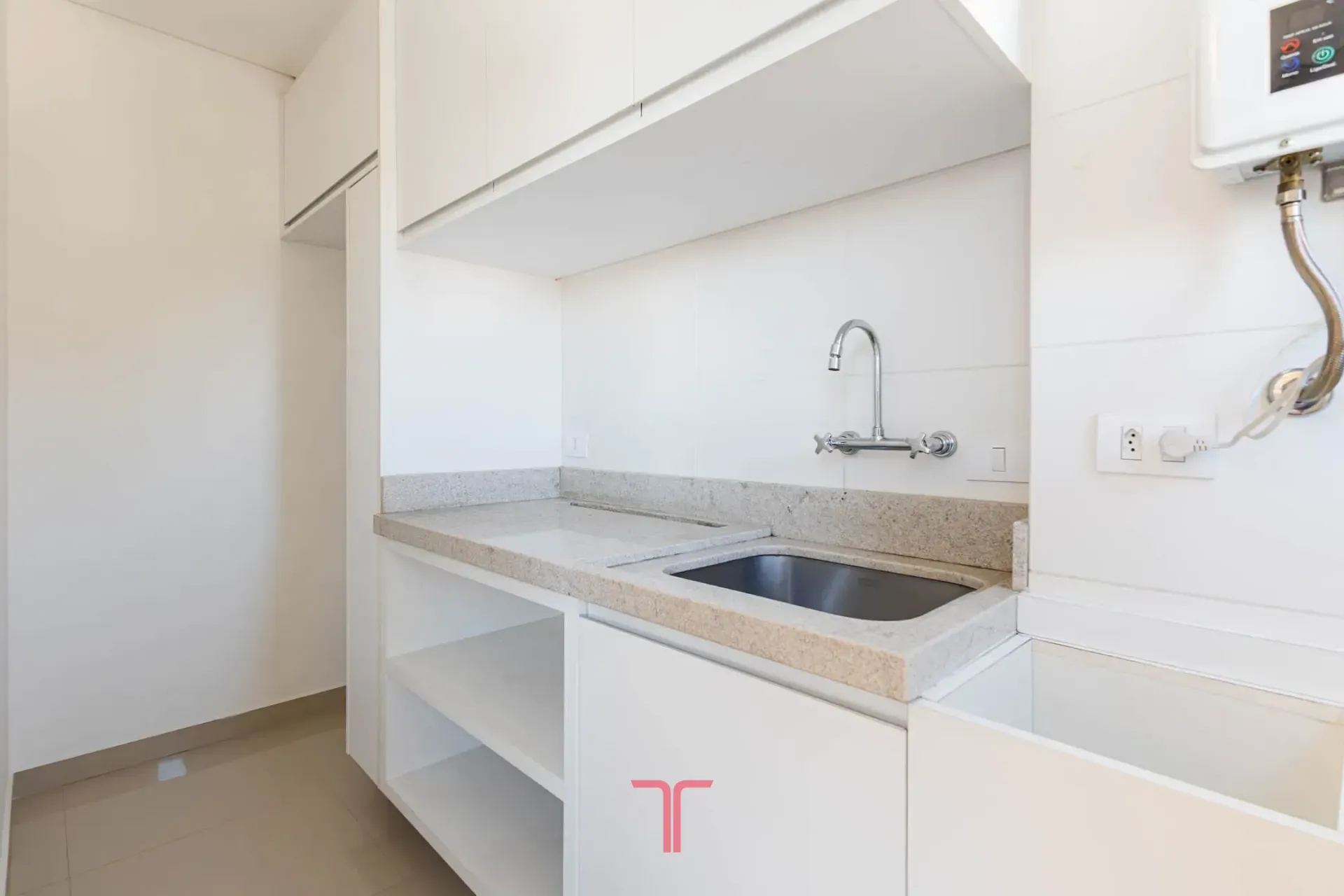 3 quartos e janelas do piso ao teto: apartamento de 141 m² — photo 48