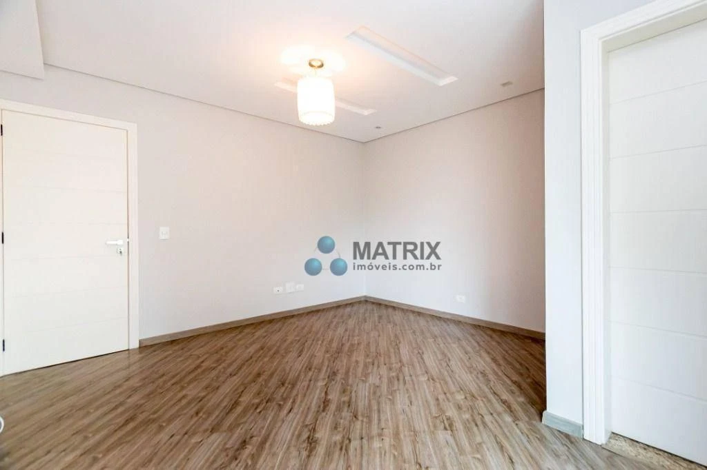 3-bedroom apartment, 1 with its own bathroom, 130 m² — photo 24