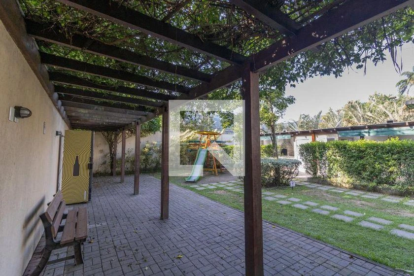 Apartamento mobiliado com 2 quartos e 1 banheiro — photo 33