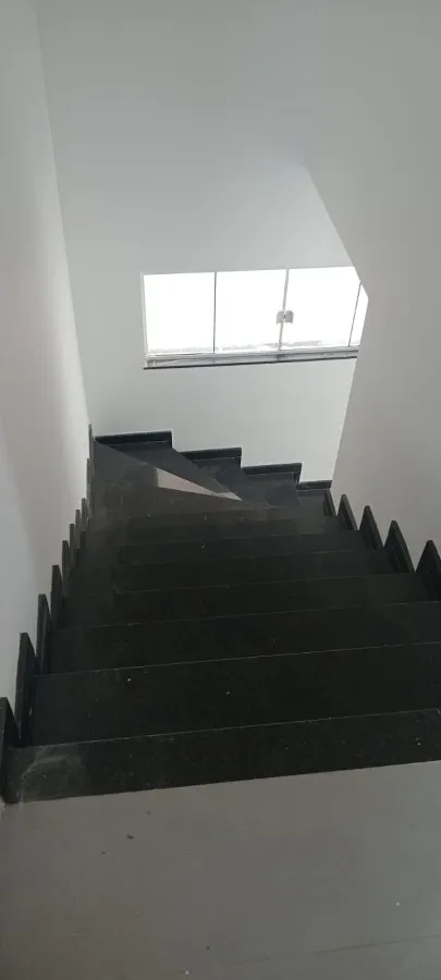 4 quartos e janelas do piso ao teto: casa de 260 m² — photo 3