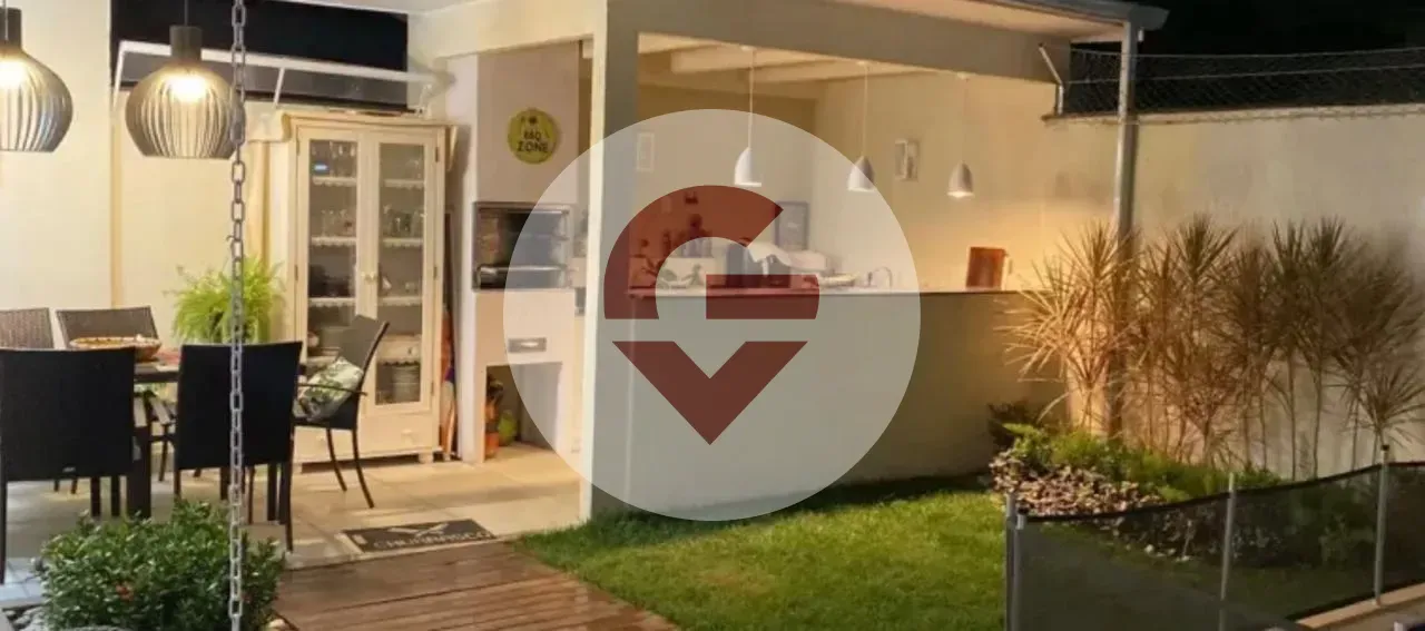 Будинок 220 м² з балконом із грилем та гардеробною — photo 30