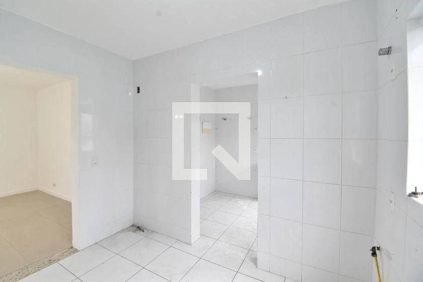 Квартира без мебели с 3 спальнями и кухней открытого плана, 96 м² — photo 17