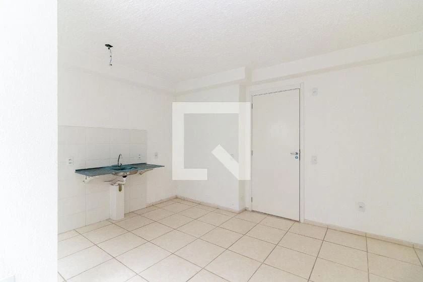 2-bedroom apartment in a building with a gym — photo 7