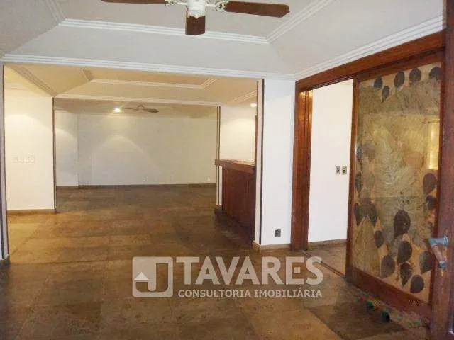 Unfurnished house with 5 bedrooms and a gas stove — photo 9