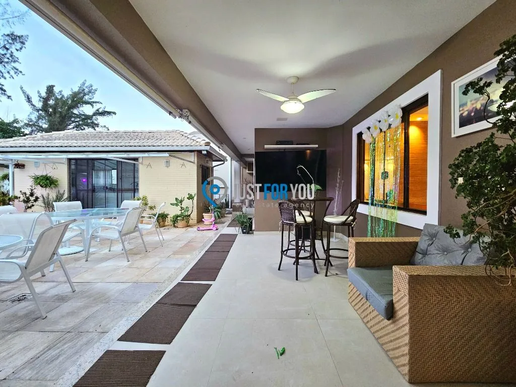 Furnished 4-bedroom house with 5 bathrooms and 350 m² — photo 7