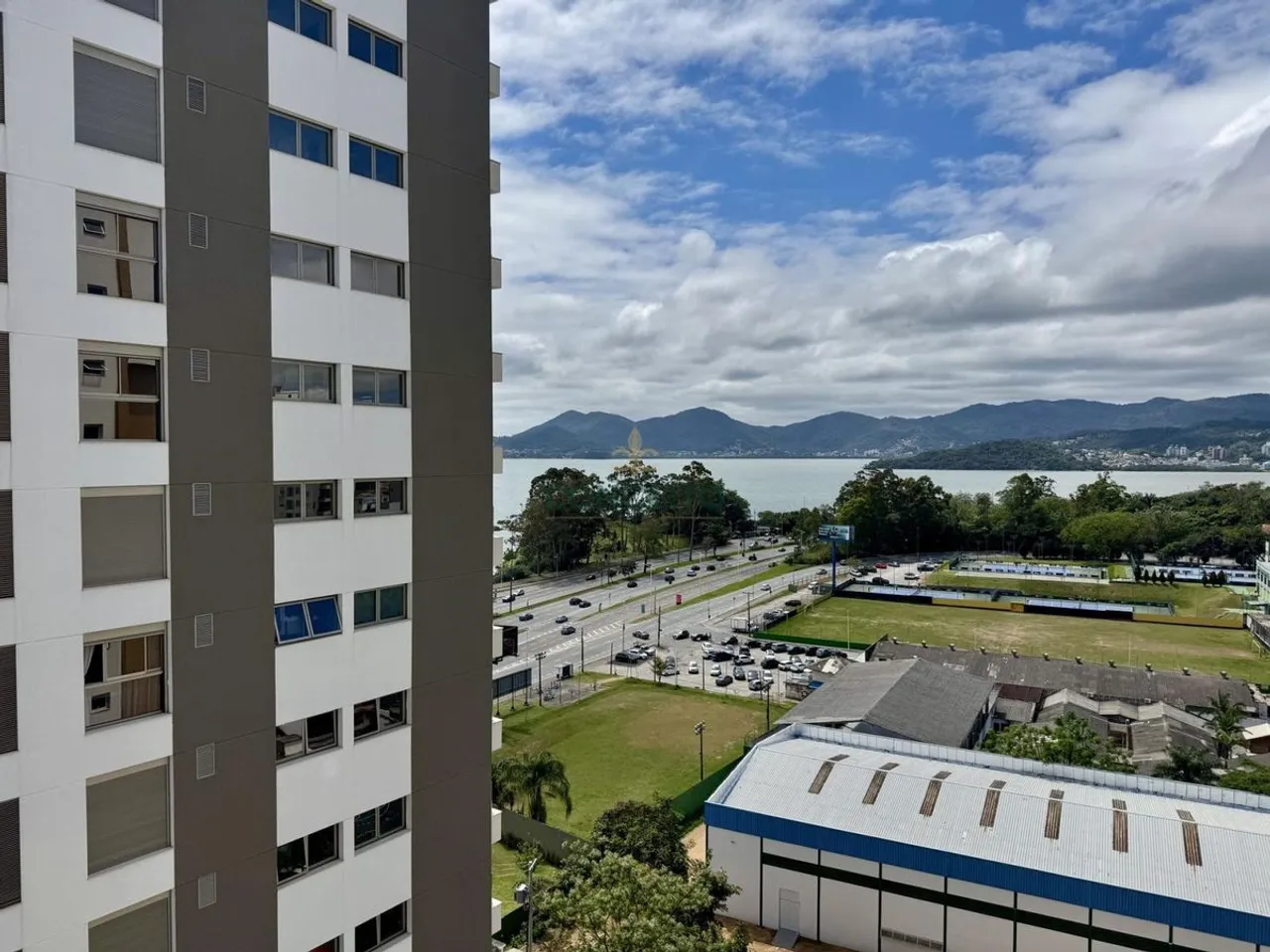 Furnished apartment, 94 m², with a water view — photo 10