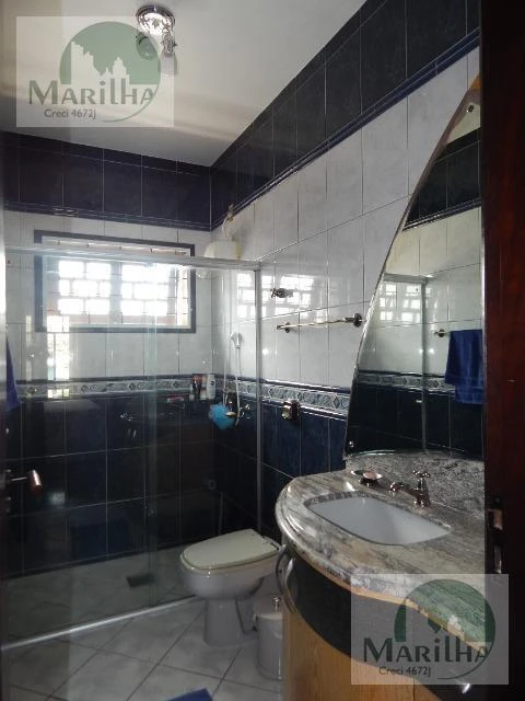 Робоче місце та 3 спальні: будинок 455 м² — photo 33
