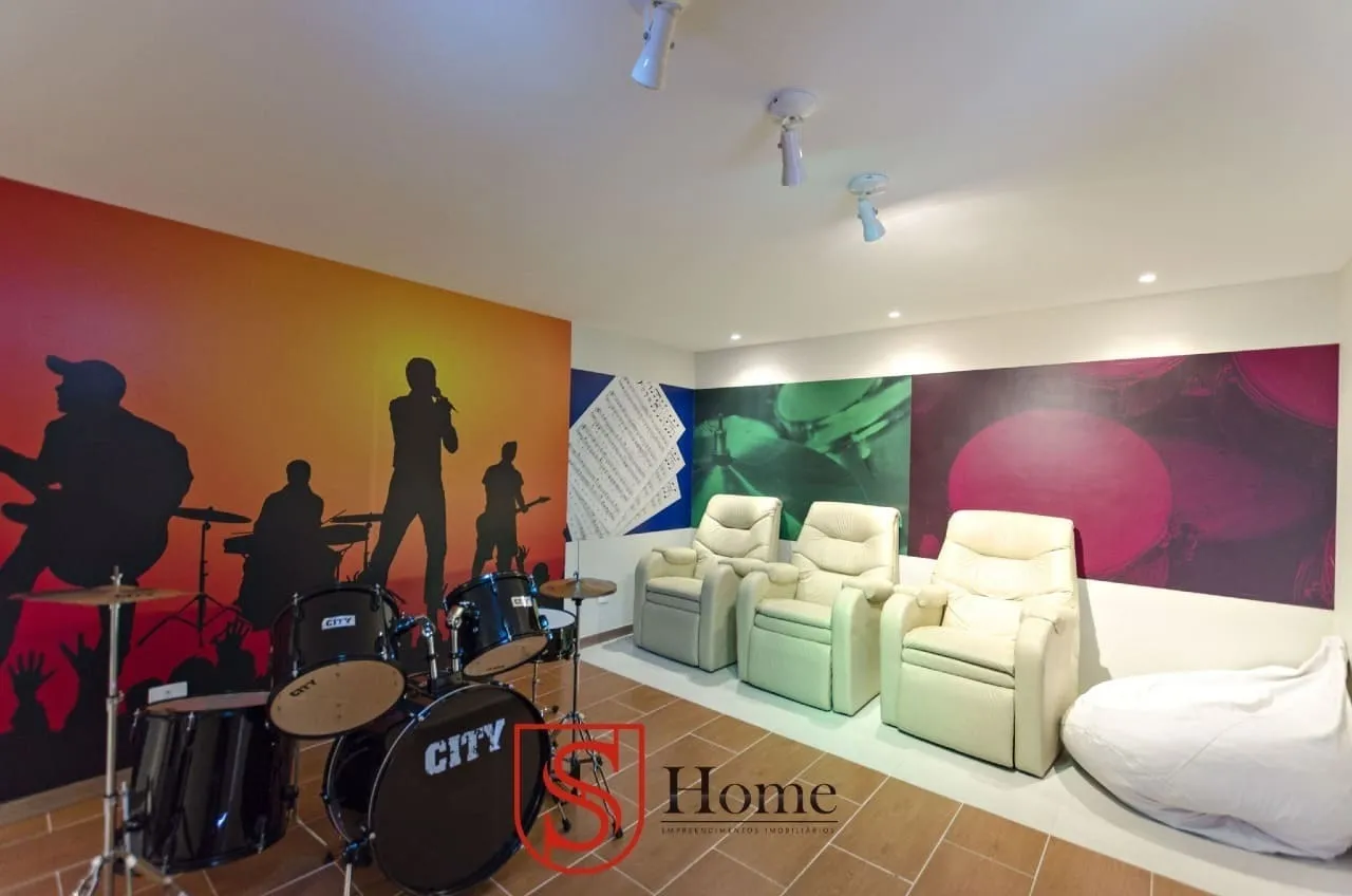 3-bedroom apartment with a home office in Curitiba — photo 20