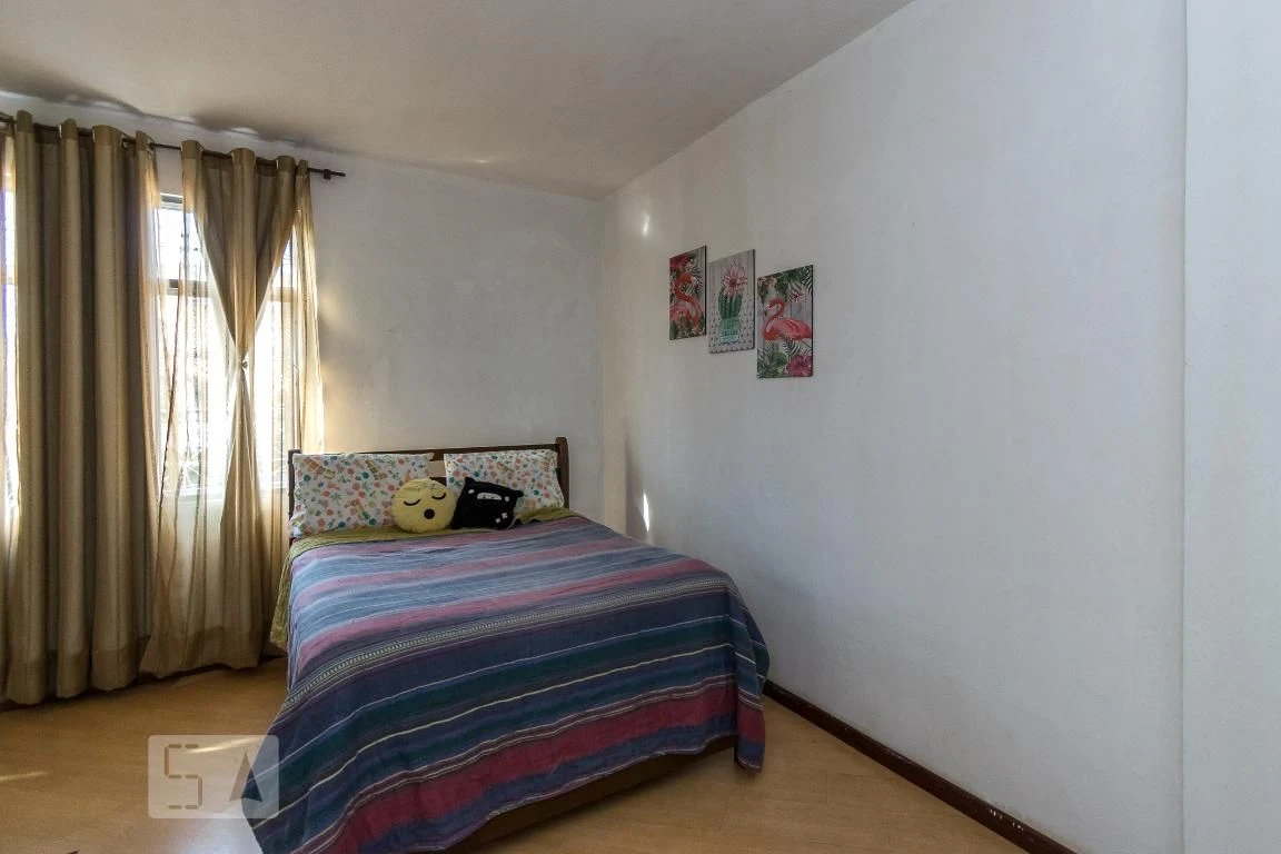 Casa para alugar com 6 quartos e 3 banheiros — photo 33