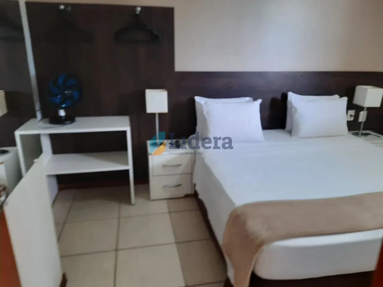 1-bedroom apartment with en-suite bathroom and A/C — photo 5